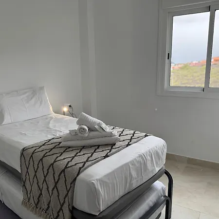 Edificio Raso De La Bruma Санта-Крус-де-Тенерифе