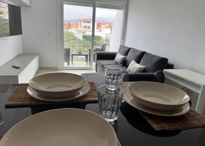 Edificio Raso De La Bruma * Санта-Крус-де-Тенерифе